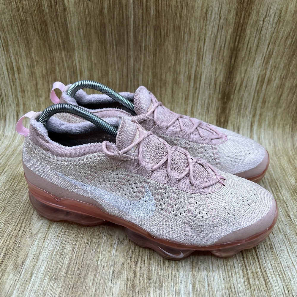Nike Air VaporMax 2023 Flyknit Women's Size 10 Oatmeal Pink Sneakers DV6840-101